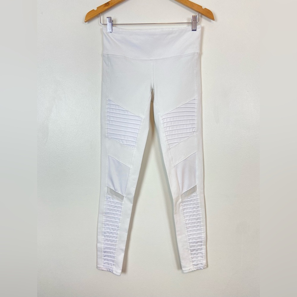 Alo Yoga Moto Leggings White Yoga Athleisure